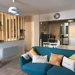 Cocoon / Centre