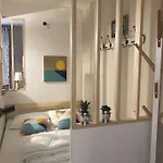 Cocoon / Centre